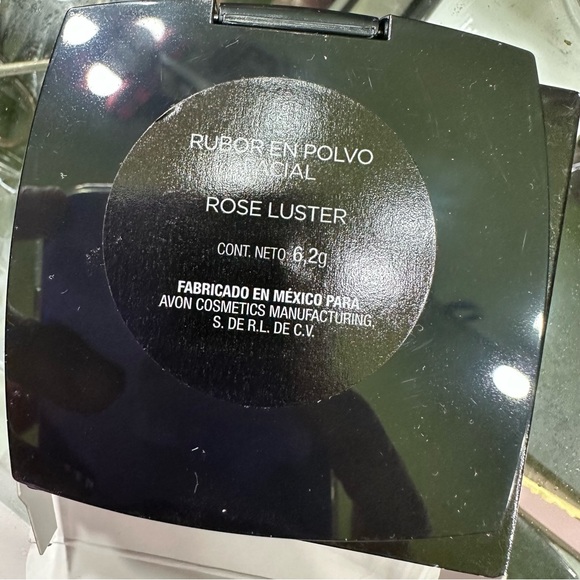 Avon Blush Rose Luster - Picture 5 of 9